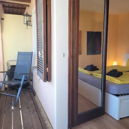 Vista Dolce - Mit Fabelhaftem Blick Ueber Daecher Von Apartment